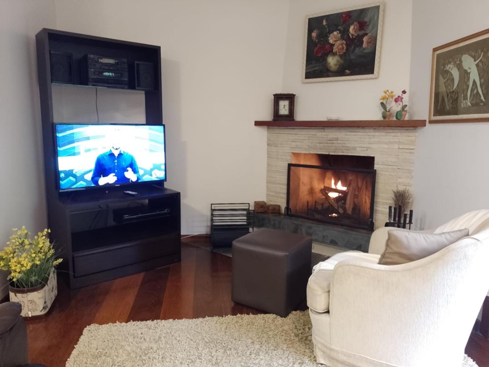 Sossego Na Montanha De Apartamento Campos do Jordão